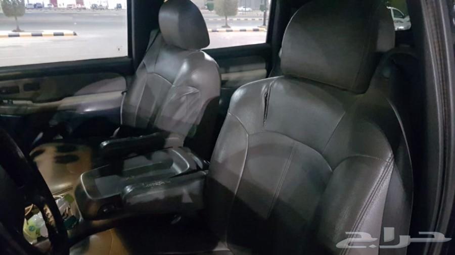سيارة GMC سوبربان 2000 نظيفة جدا