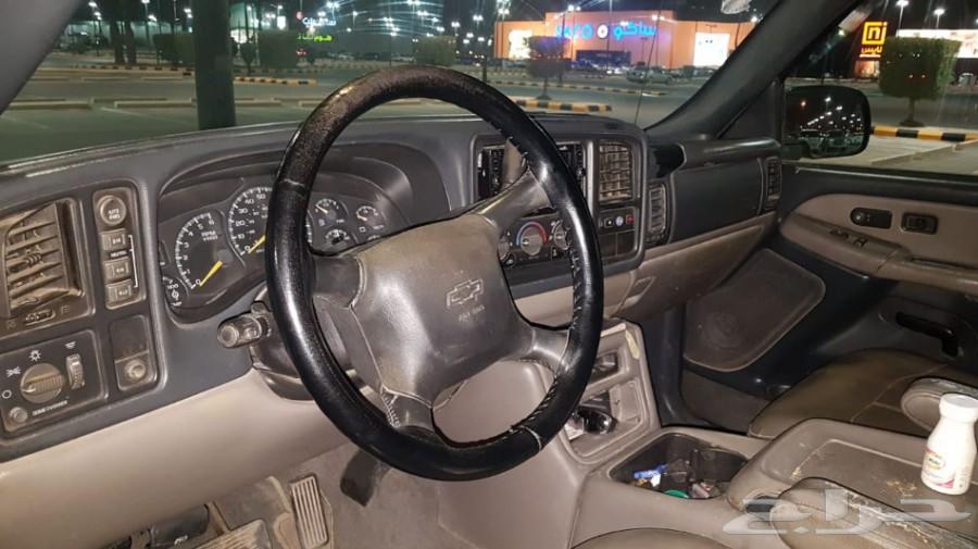 سيارة GMC سوبربان 2000 نظيفة جدا