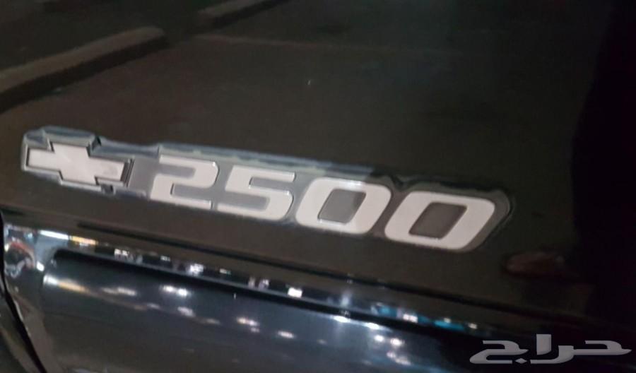 سيارة GMC سوبربان 2000 نظيفة جدا