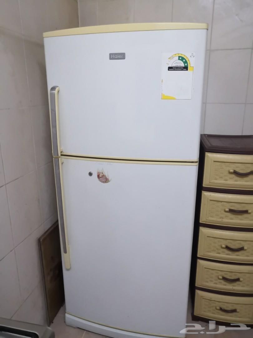 اثاث مستعمل للبيع ثلاجة وفرن وثلاث مكيفات