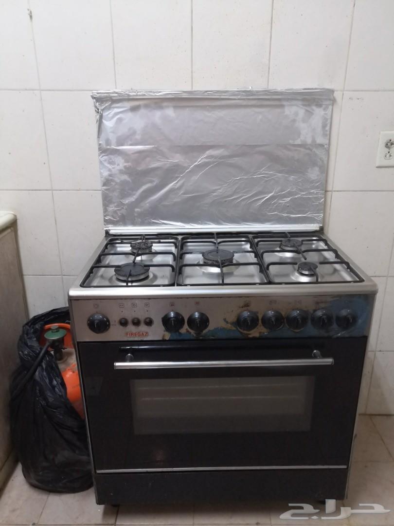 اثاث مستعمل للبيع ثلاجة وفرن وثلاث مكيفات