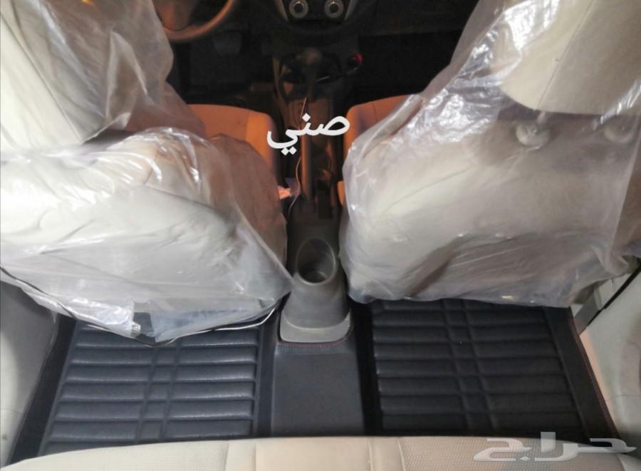 دعاسات وارضيات 5D للسيارات