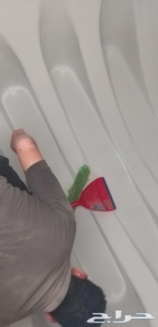 شركة جلى بلاط تنظيف شقق كنب موكيت خزانات فلل