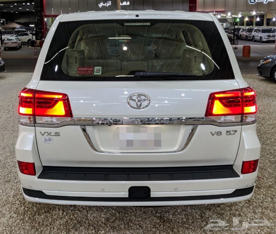 تويوتا لاندكروزر 2019 VXR..5.7((تم البيع))
