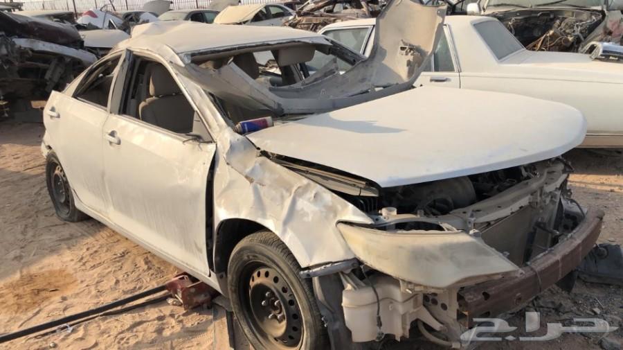 كامري 2014 قطع غيار تشليح فقط