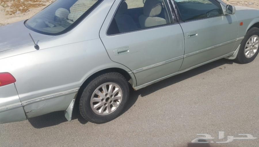 كامري موديل 2002 للبيع