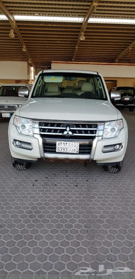 ميستوبيشي باجيرو أستندر