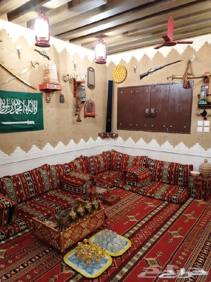 كراسي حديد للجلسات الخارجية والحدايق