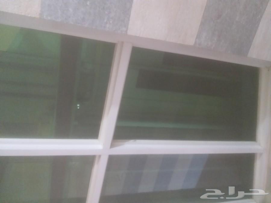 فرصة سريعا عمارة تجارية عبارة عن معارض وشقق