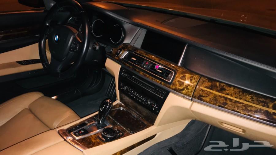 BMW 750 il موديل 2015 تحت الضمان