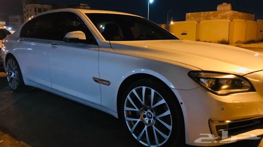 BMW 750 il موديل 2015 تحت الضمان