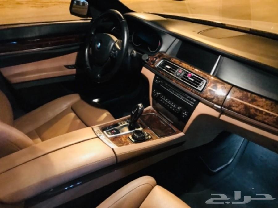 BMW 750 il موديل 2015 تحت الضمان