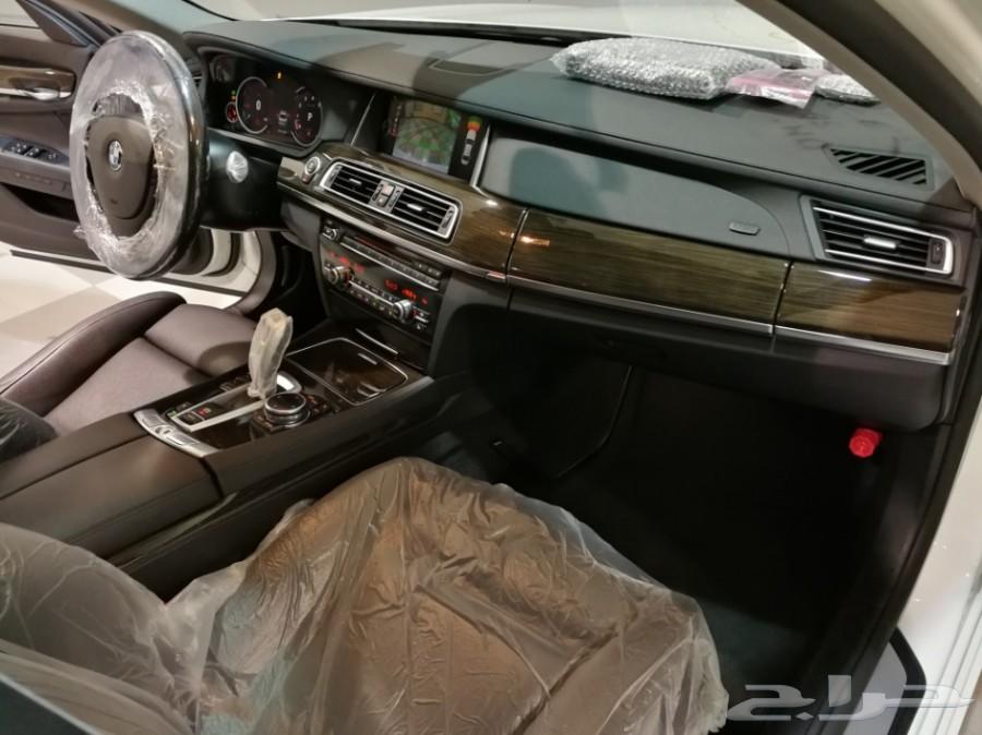 BMW 740 كالجديد تمام تون تيربو