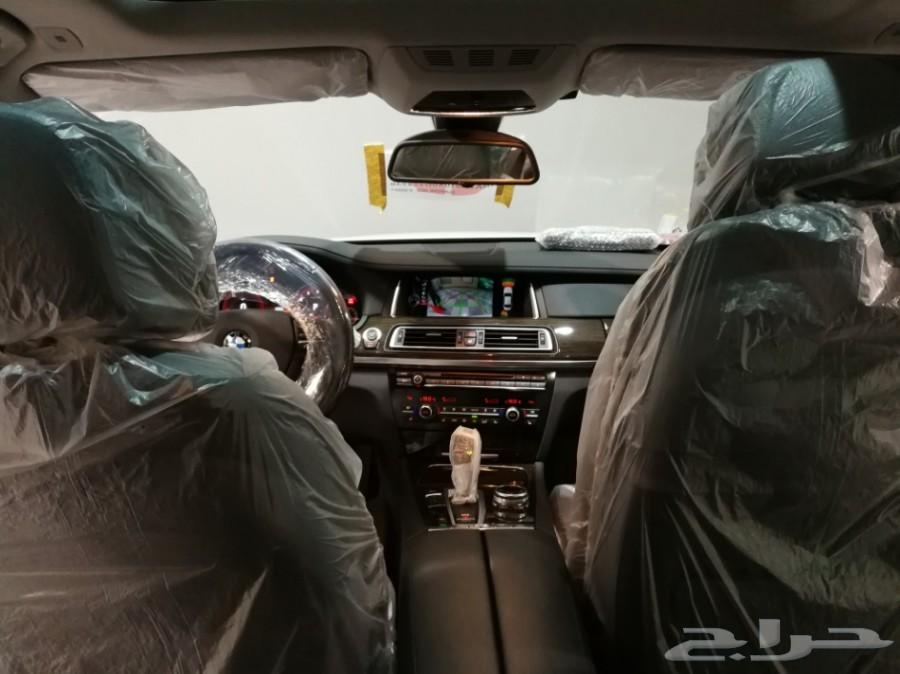 BMW 740 كالجديد تمام تون تيربو