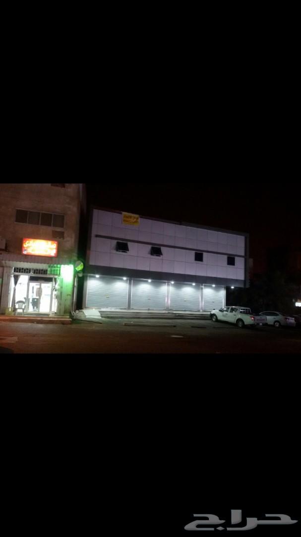 محل للا يجار جديد اربع فتحات علي شارع35م