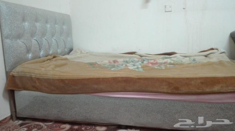 أثاث وعفش منزلى للبيع بالرياض