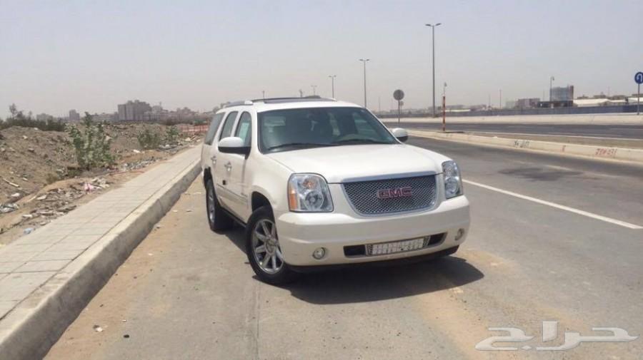 2014 GMC Yukon Denali دينالي مخزن شبه جديدة