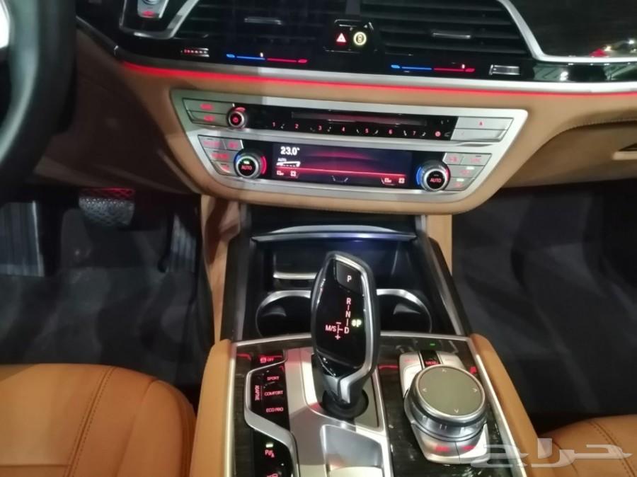 BMW 730