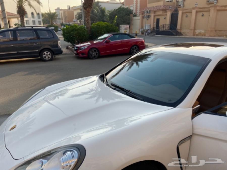 بورش بأناميراا سنة سلندر للبيع