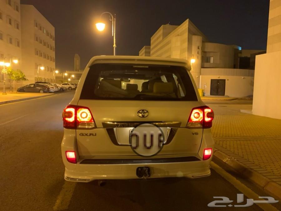 جيب لاندكروزر 2011