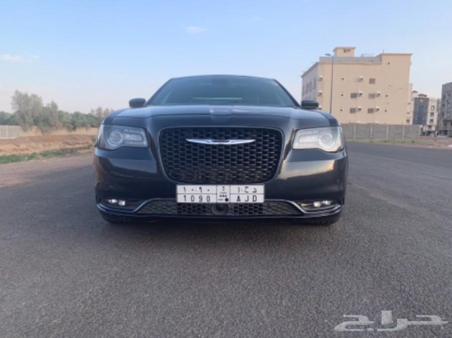 كرايزلر S قمة في النظافة V8
