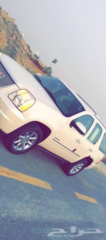 2014 GMC Yukon Denali دينالي مخزن شبه جديدة