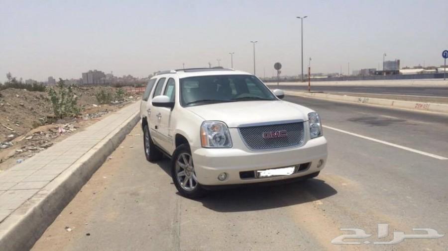 2014 GMC Yukon Denali دينالي مخزن شبه جديدة