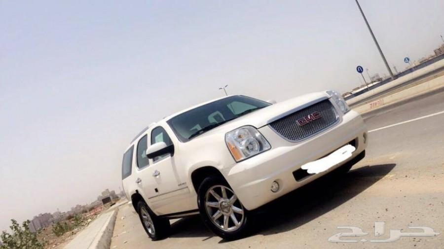 2014 GMC Yukon Denali دينالي مخزن شبه جديدة