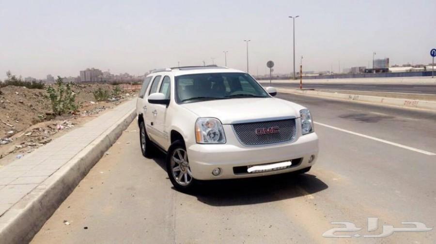 2014 GMC Yukon Denali دينالي مخزن شبه جديدة