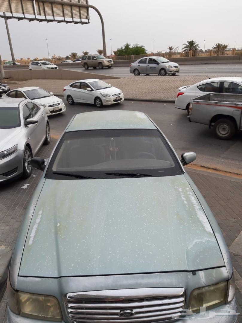 فورد فكتوريا 2001 للبيع