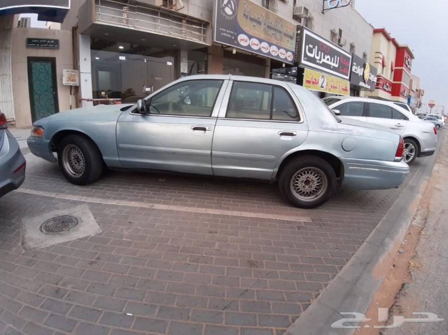 فورد فكتوريا 2001 للبيع