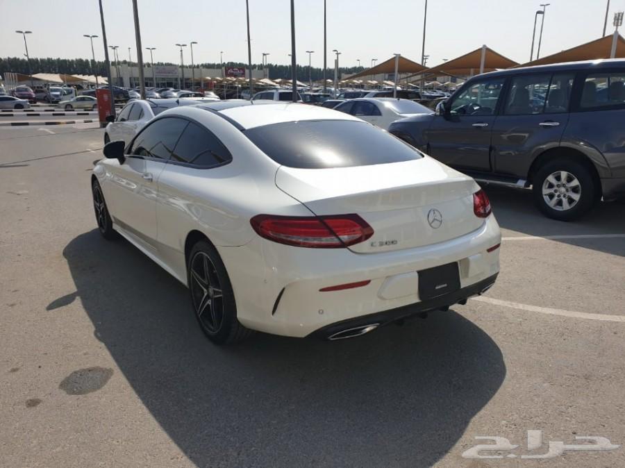 2017 مرسيدس C300 كوبيه AMG اصل ابيض داخل احمر