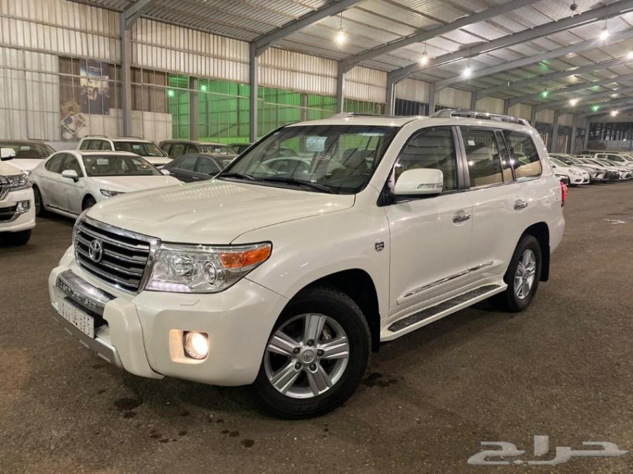 لاندكروزر GXR3 V8 2015 ستيني( تم البيع )