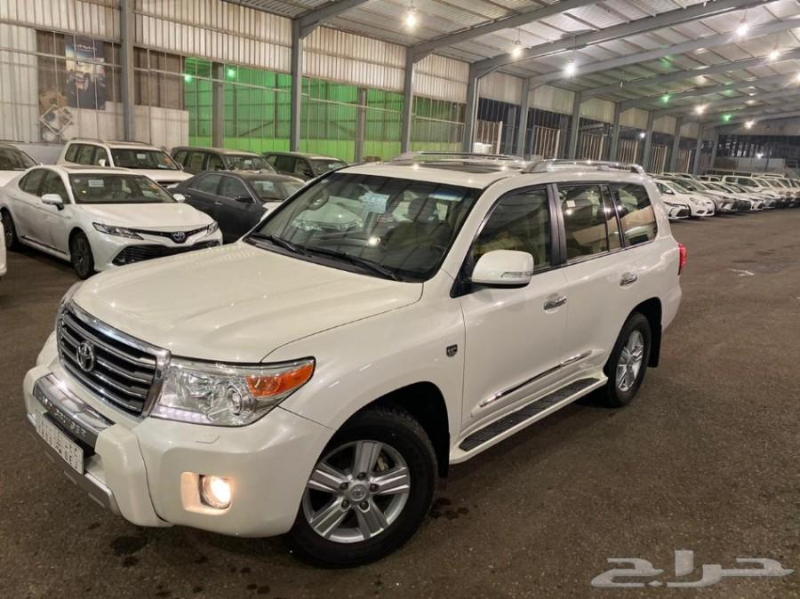 لاندكروزر GXR3 V8 2015 ستيني( تم البيع )