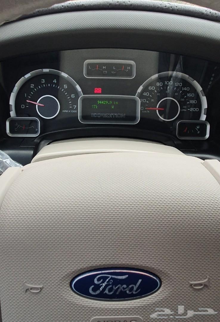 FORD EXPEDiTION(4x4) 2013