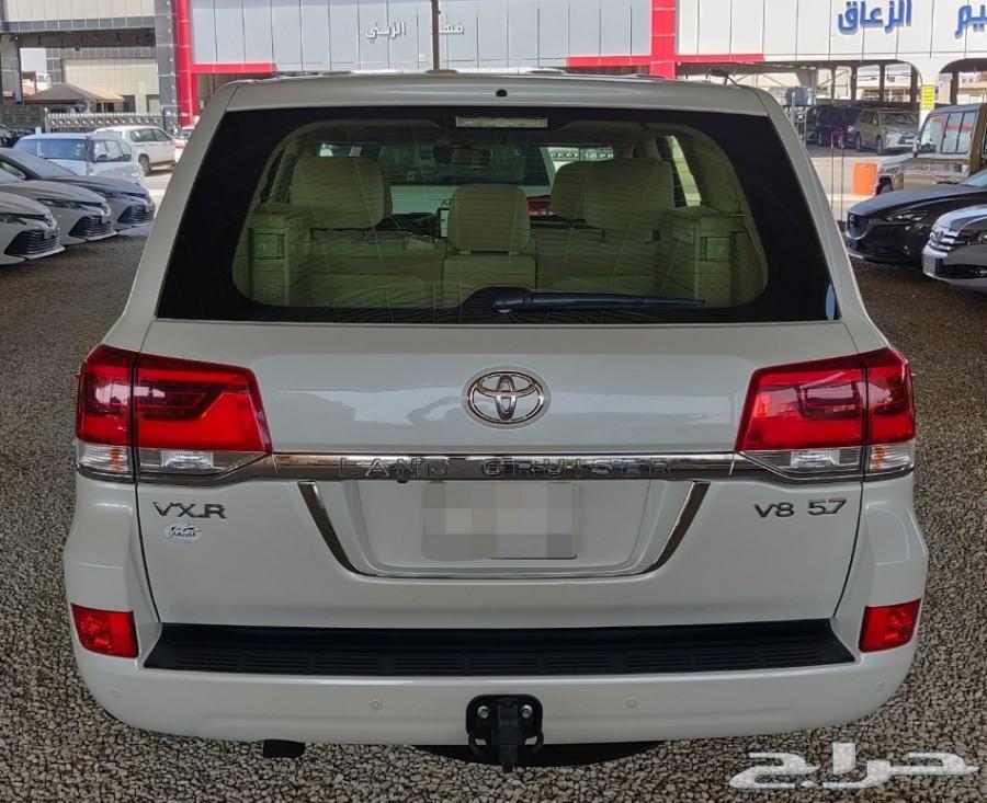 تويوتا لاندكروزر 2018 VXR 1..5.7((تم البيع))