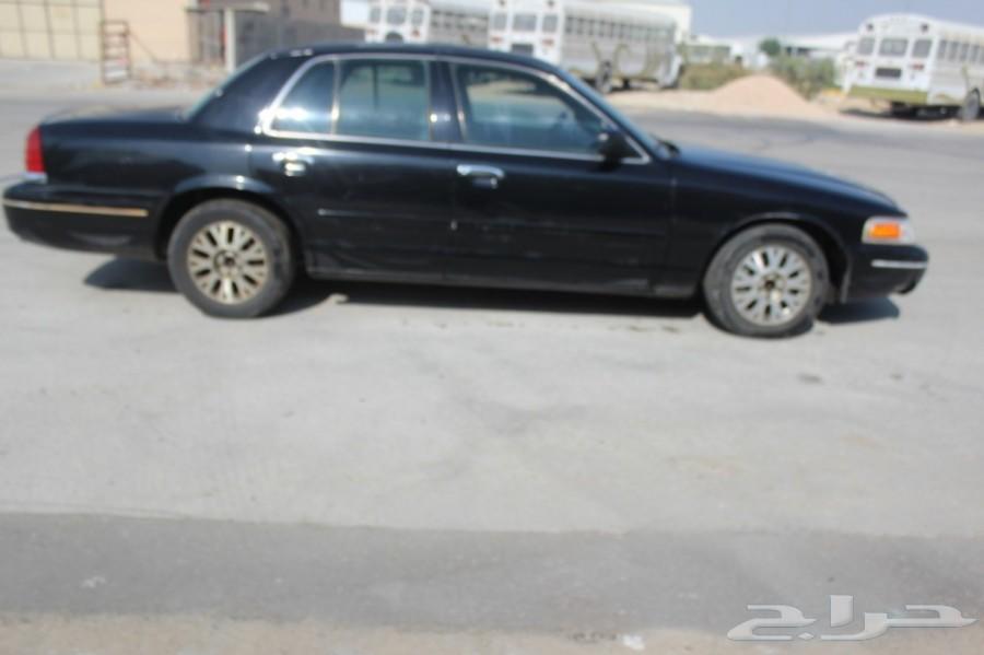 فورد فكتوريا 2003