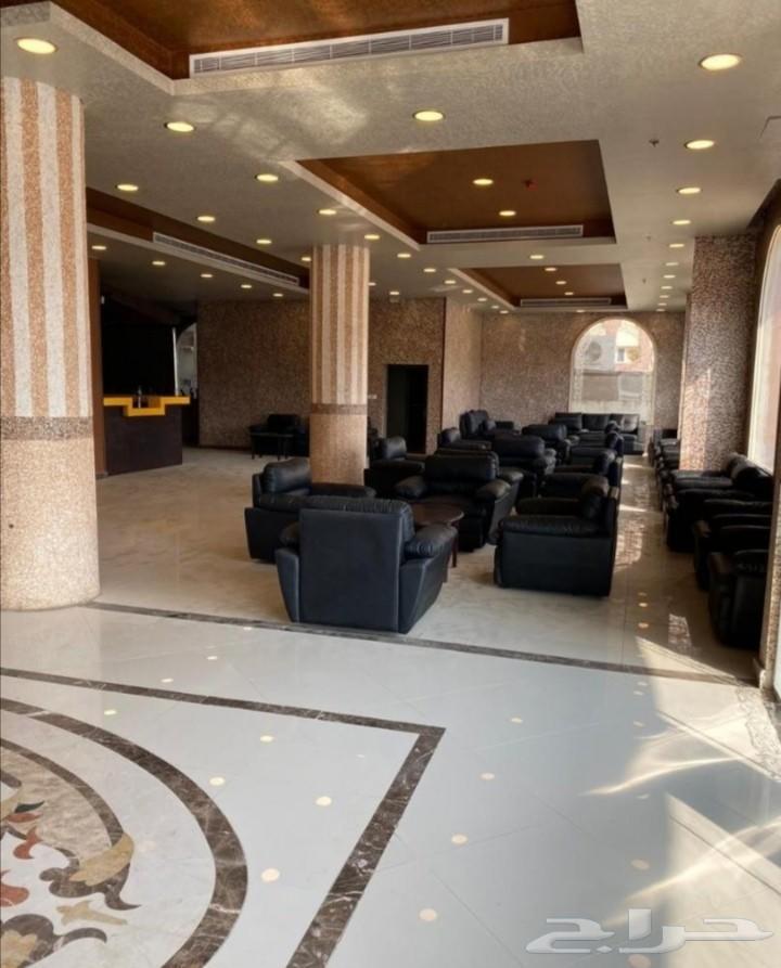 شقق عزاب للايجار (عمارة جديدة)