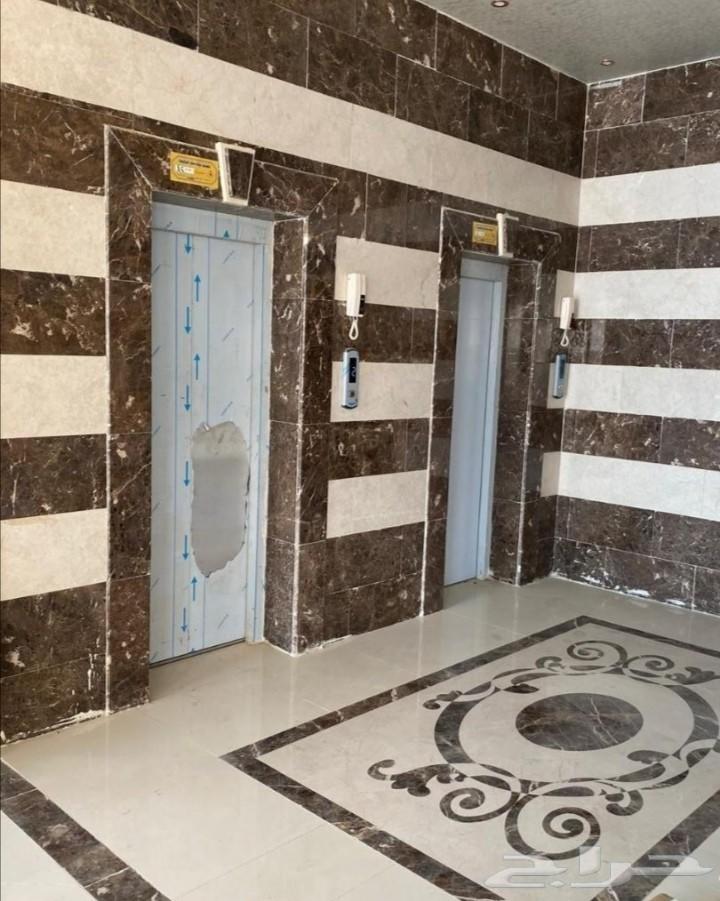 شقق عزاب للايجار (عمارة جديدة)