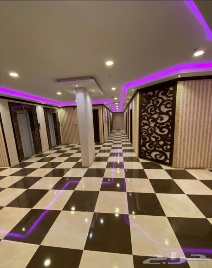 شقق عزاب للايجار (عمارة جديدة)