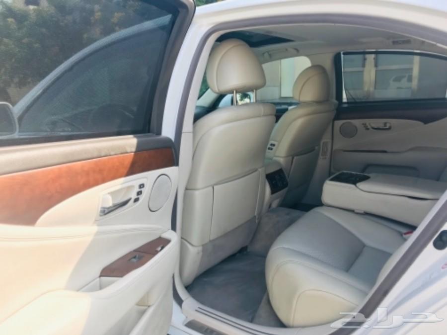 لكزس 460 LS موديل 2012 قمة في النظافة