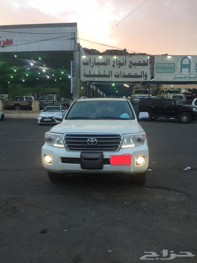 لاندكروزر 2013 فل كامل بريمي للبيع