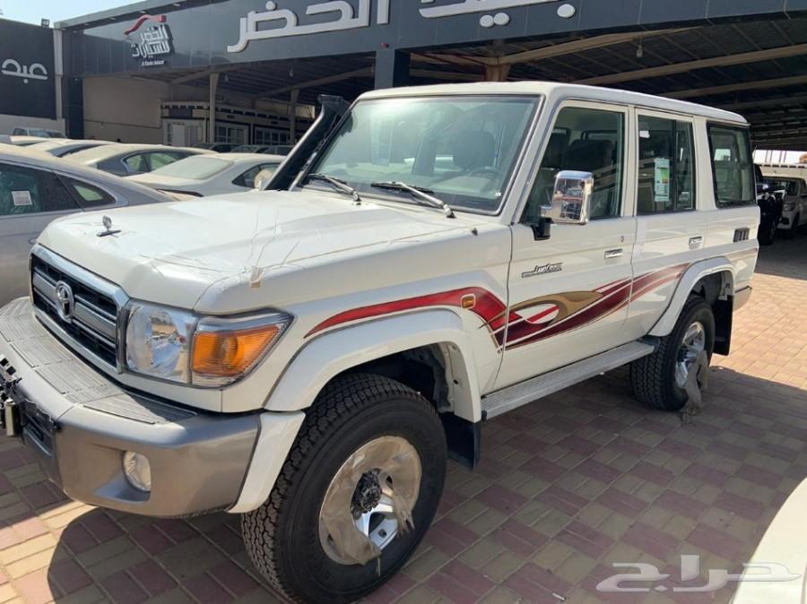 تويوتا مصندق 4 ابواب فل كامل ونش 2018 خليجي