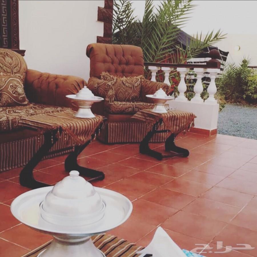 استراحة كلاسيك مع خيمة تراثية للايجار اليومي