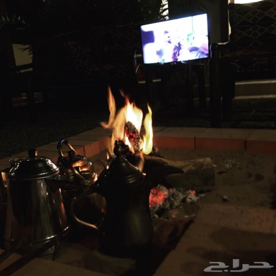 استراحة كلاسيك مع خيمة تراثية للايجار اليومي