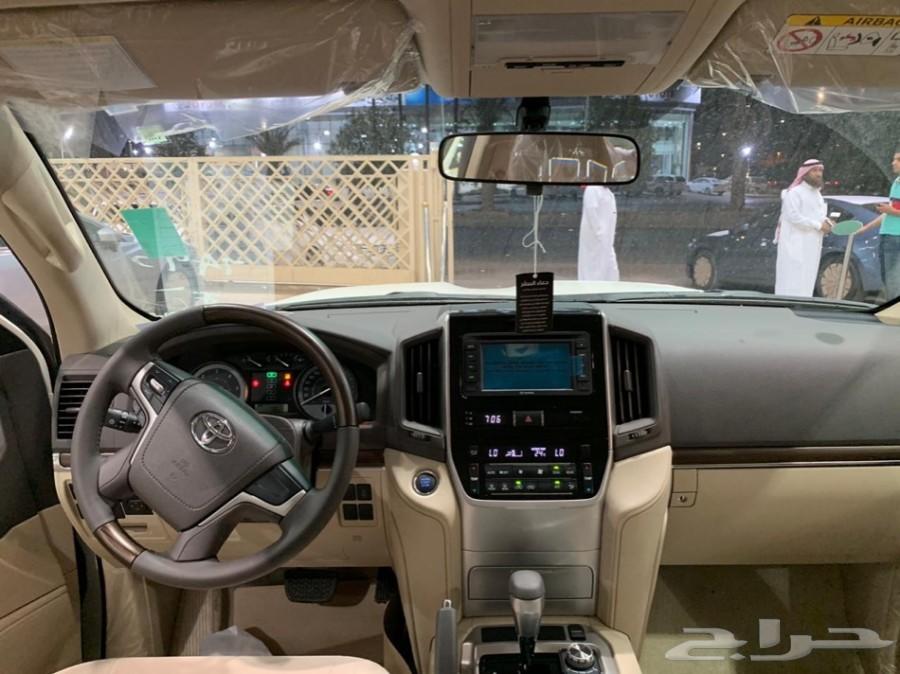 تويوتالاندكروزرGXR1ديزل 8سلندر2019