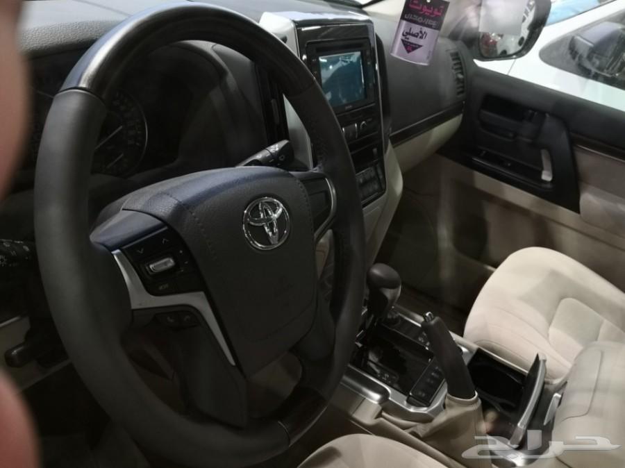 يتوفر لدينا لاندكروزر ديزل موديل 2019 سعودي