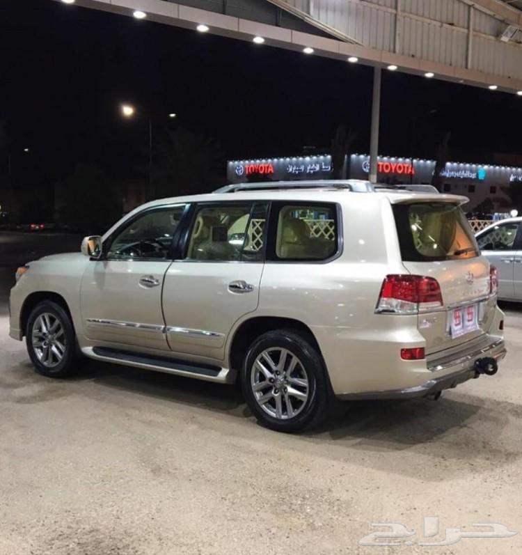 لكزس LX570 فل كامل لون ذهبي 2015