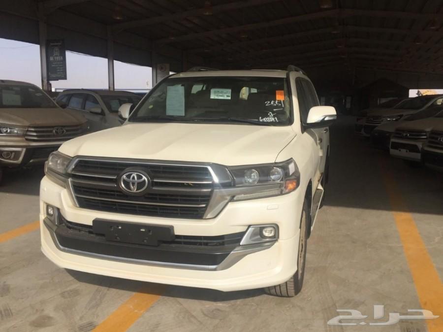 لاندكروزر GXR 2020 بنزين