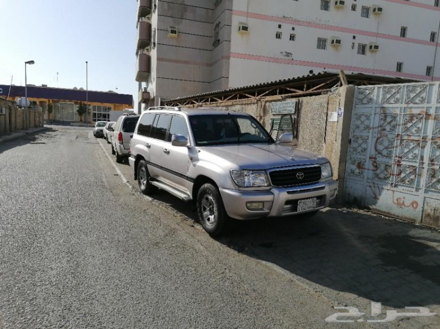 لاندكروزر موديل2000